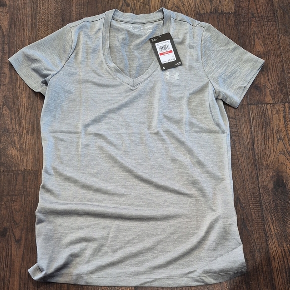 Under Armour Tops - Under Armour Women's Short Sleeve V-Neck Tee - Light Gray